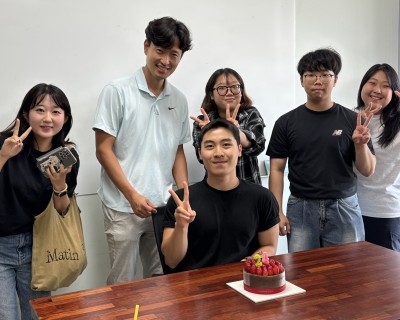 Happy birthday Gyeongtae!!